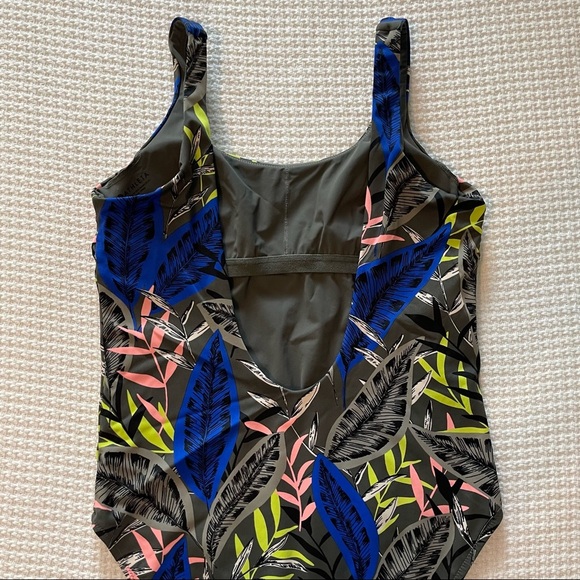 Athleta Tropical One Piece Swimsuit Size Large - Picture 9 of 12